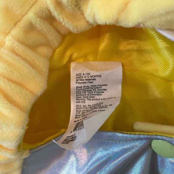 Baby Shark Costume: 6-12 months - Picture 2 of 3